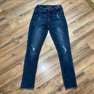 Nine Planet Ripped Skinny Jeans Frayed